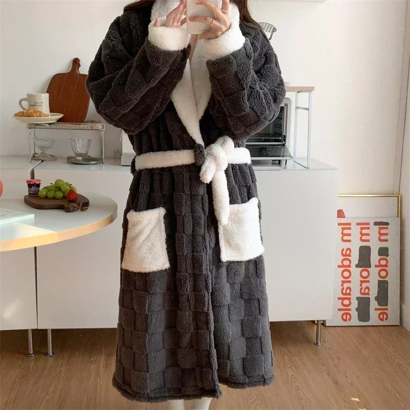 Louisa | Kuscheliger Flanell-Bademantel für Damen