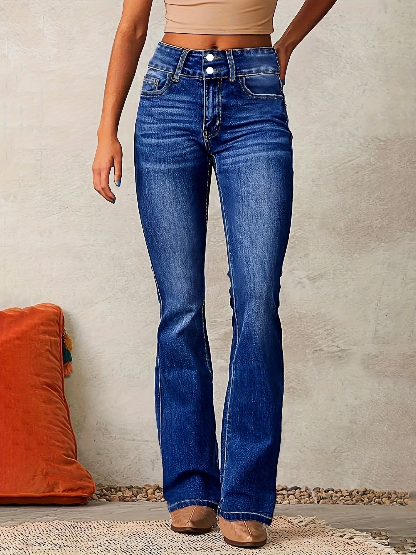Greta | Klassische High-Waist Bootcut Jeans aus Stretch-Denim