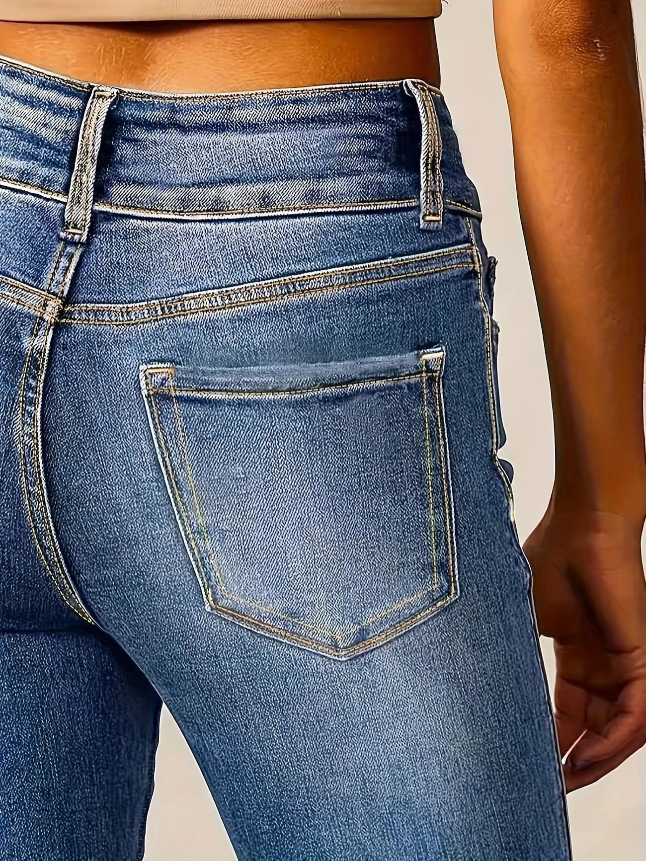 Annika | Schmeichelnde High-Waist Schlagjeans