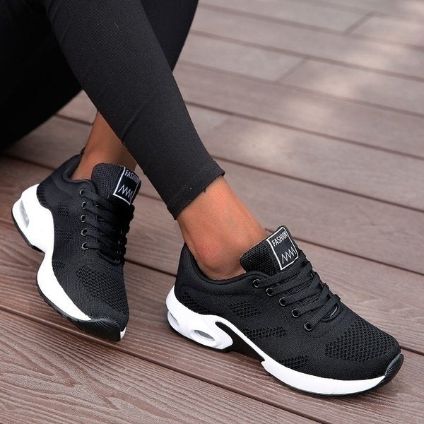 Ingrid | Atmungsaktive Slip-On Sneakers