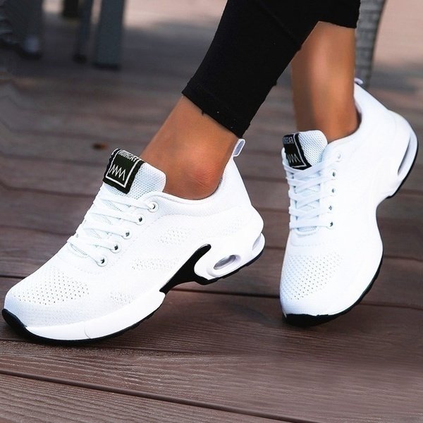 Ingrid | Atmungsaktive Slip-On Sneakers
