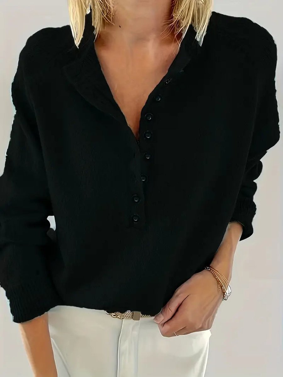 Annemarie | Strickpullover mit V-Ausschnitt und Knopfleiste